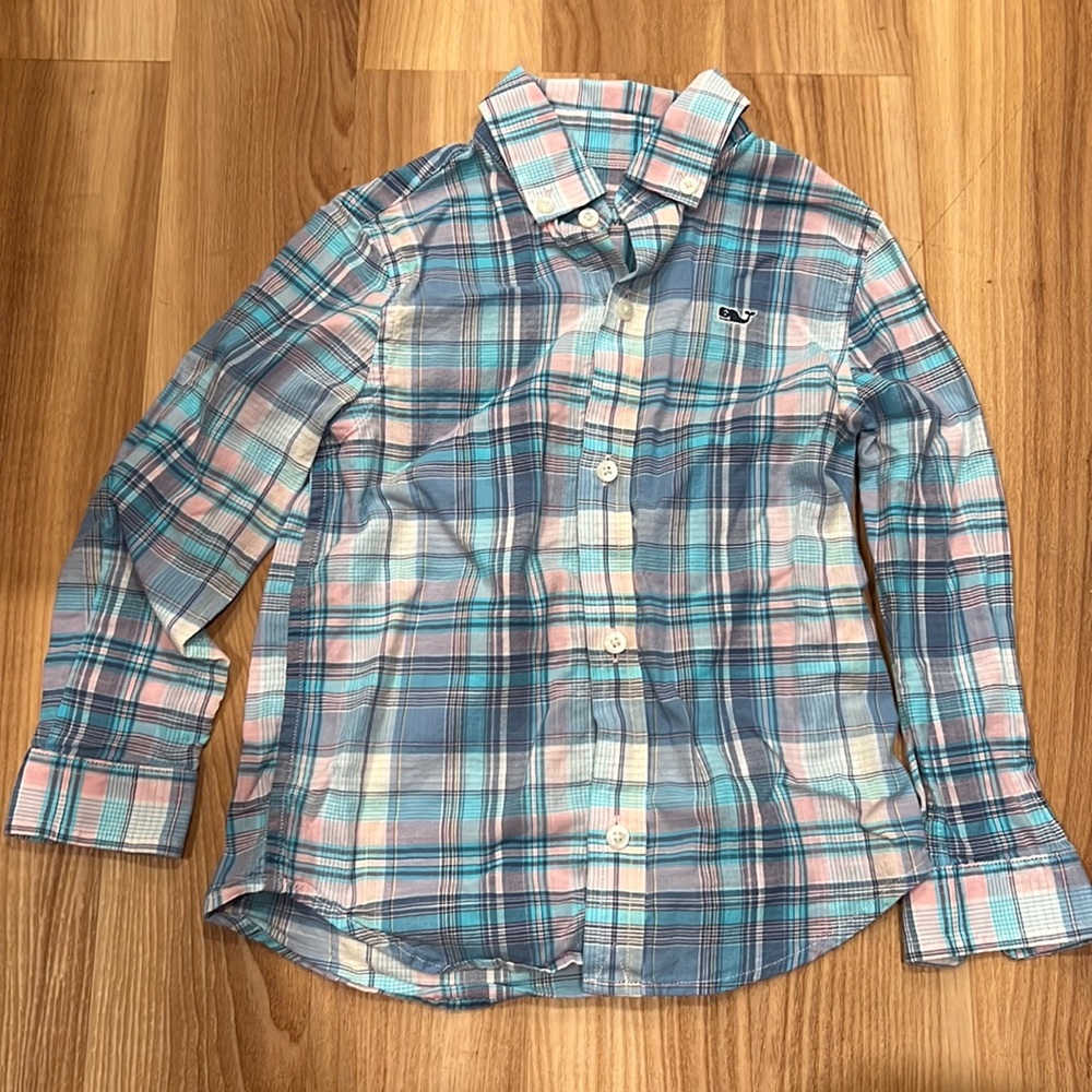 Vineyard vines 3T button down.